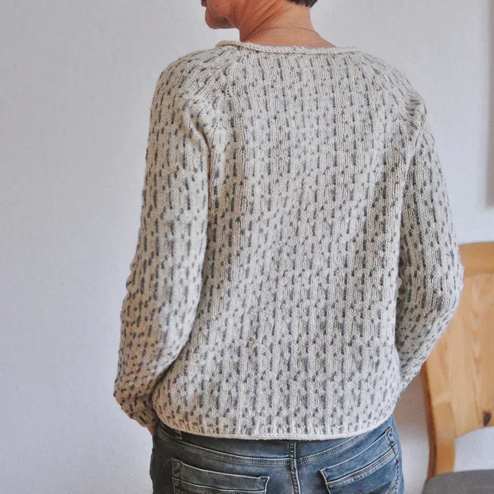 Amelia - Elegant Knit Pullover