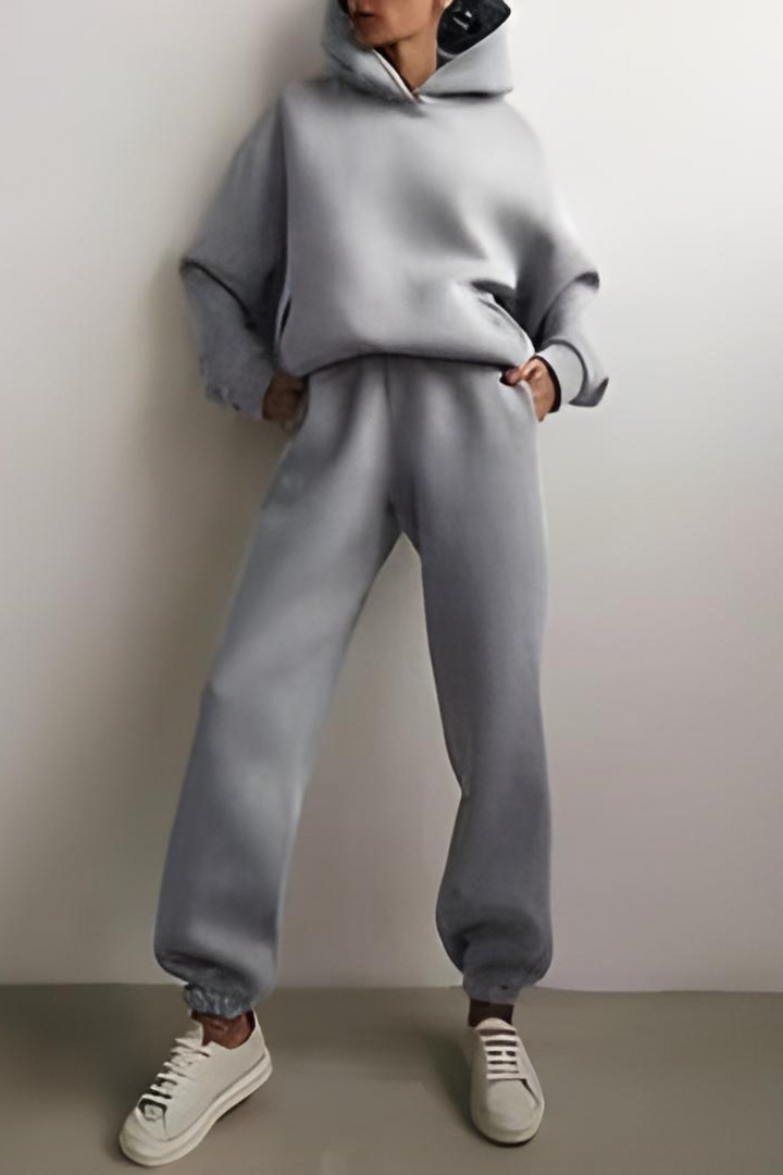 Claire - Cozy Sweatsuit