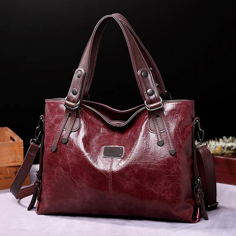 Patricia - Elegant Leather Bag